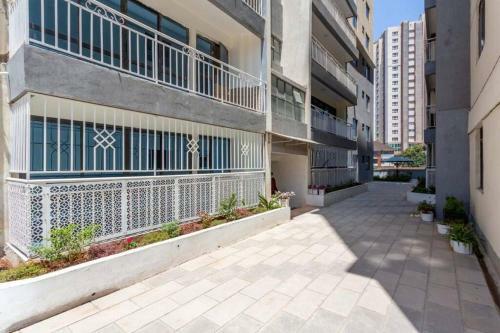 Cozy And Low Budget Studio In A Kilimani Apartment