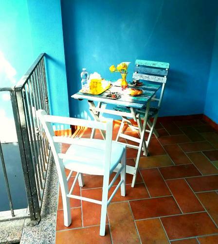 Hostal Casa Azzurra - Blue House