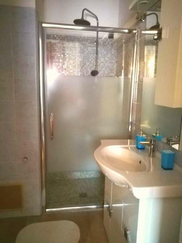 Hostal Casa Azzurra - Blue House