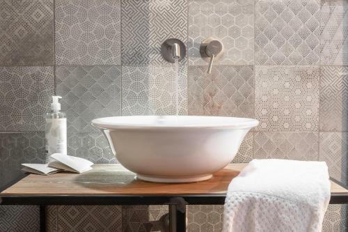 Curt Di Clement Eco Mobility Hotel