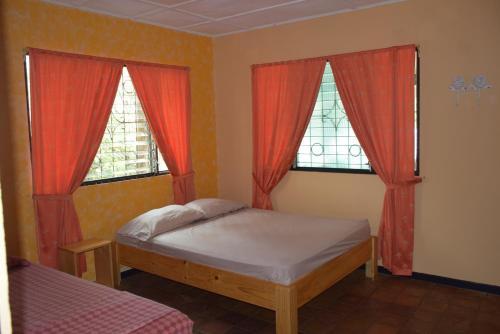 Pura Vida Mini Hostel - Tamarindo Costa Rica
