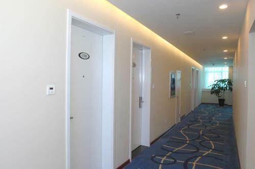 Hotel Luoyang Aviation E-home Inn