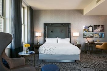 Renaissance Pittsburgh Hotel
