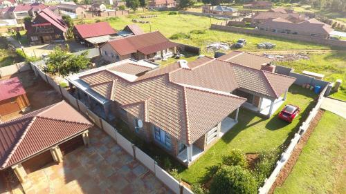 Bed & Breakfast Charis View Guest House