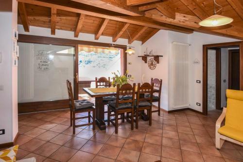 L'una Di Lago Lake Apartment With Parking