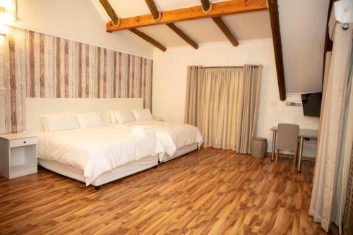 Riverbend Berg Lodge