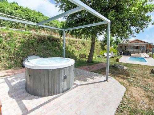 Vibrant Villa In Torre Di Ruggiero With Sauna