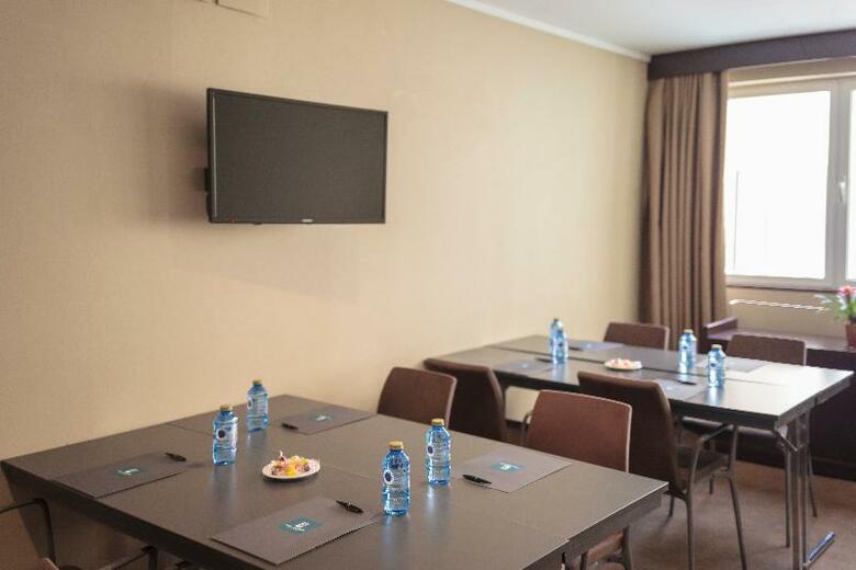 Hotel H2 Salymar