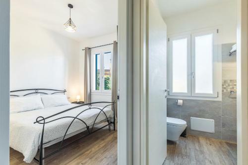 Bed & Breakfast Acquazzurra Guest House