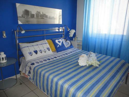 Hostal Travel And Living