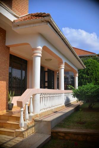 Nile Estates Villa Kiwatule