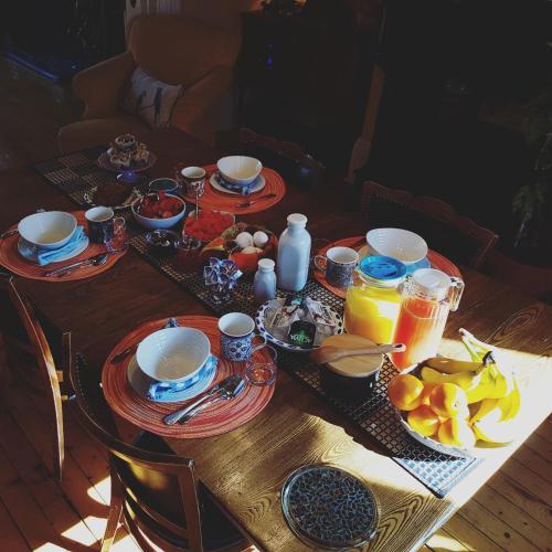Bed & Breakfast At Wit's Inn