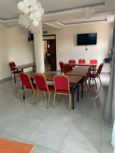 Avesta Hotel