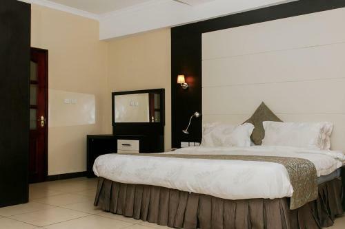 Apartamento Laburnam Courts Studio Rooms