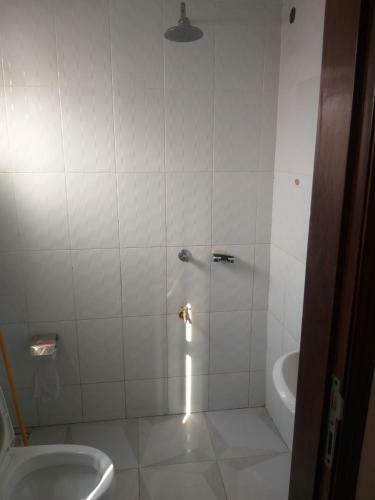 One Bedroom Sitting Room And Kitchen Apartment