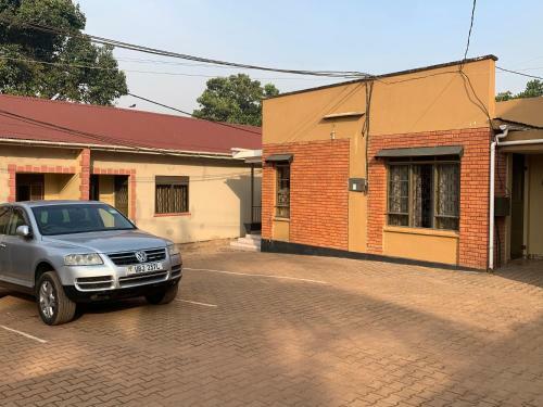 Hostal Bukoto Suites