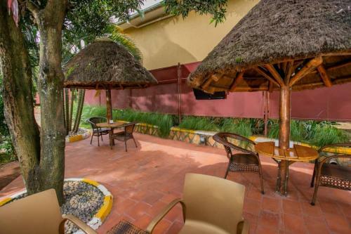 Hotel Palm Gardens &guest House