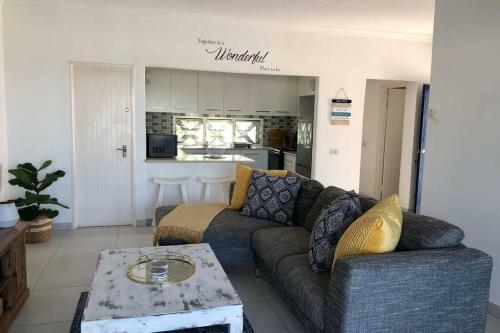 42 Thira - Beautiful Beach Apartment