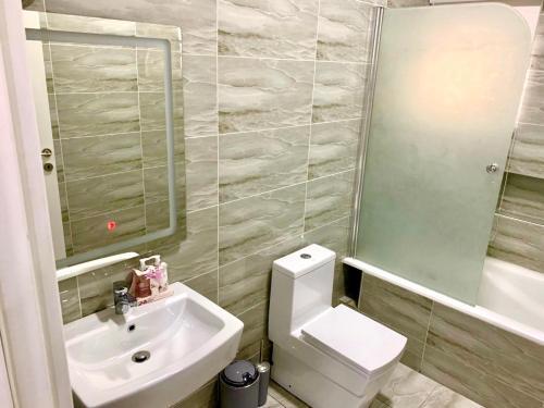 Shortlethomes Tiara's Short Let Apartment In Lekki Phase 1