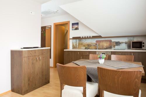 Hotel Familieng�stehaus Seebad Rust
