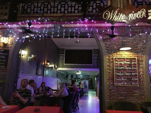 Hostal White River Guesthouse I