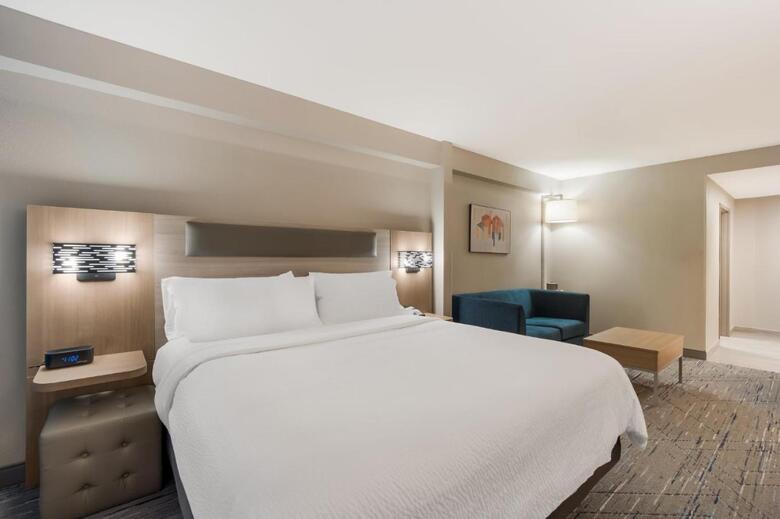 Hotel Comfort Suites Lexington