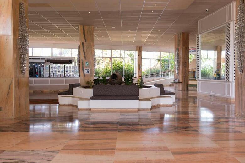 Apartamentos Club Hotel Marazul