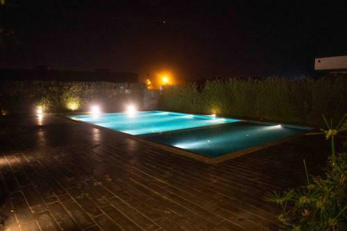 Apartamento Between Land&sea Luxurious Apt With Swimming Pool