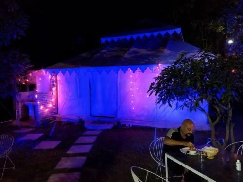 Lodge Rudraksha Cottage & Resort