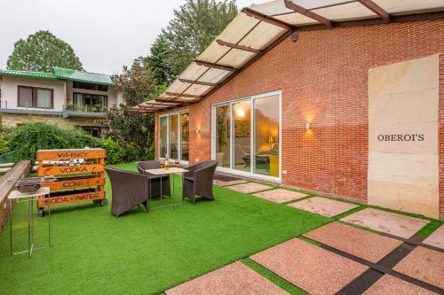 Villa Stayvista At Oberoi's Chalet