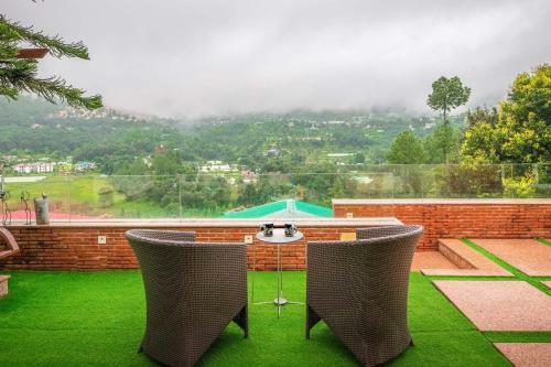 Villa Stayvista At Oberoi's Chalet
