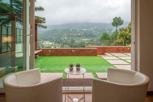 Villa Stayvista At Oberoi's Chalet