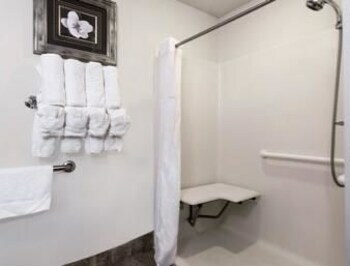 Hotel Comfort Suites Downtown Athens