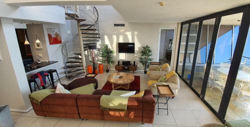 Apartamento Ushaka Waterfront - Prestigious Prominent Penthouse