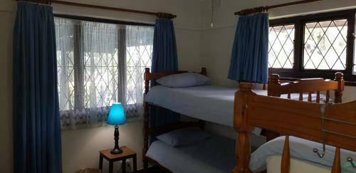Hostal Smiths Cottage