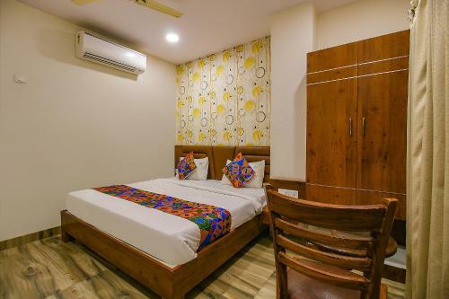 Hotel Fabexpress Raj Regent