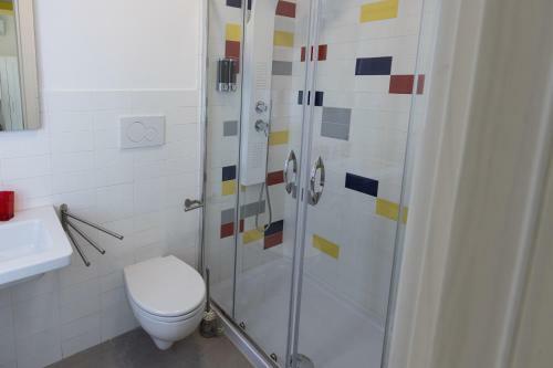 Hostal Valmontone Travel Rooms