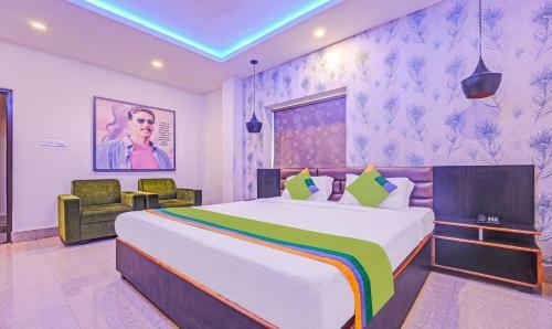 Treebo Trend The Bollywood Hotel Damana Square