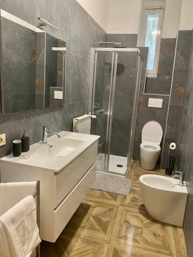 Bed & Breakfast La Camera In Centro ( 1 Minute From Piazza Unita)