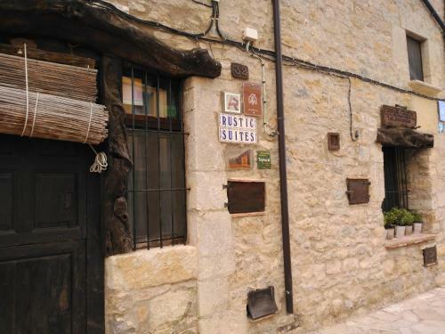 Casa Rural Rustic Suites, Jacuzi & Love