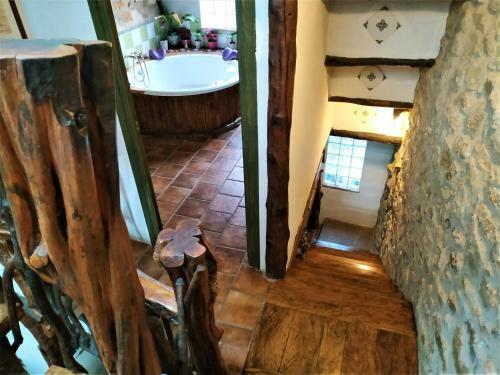 Casa Rural Rustic Suites, Jacuzi & Love