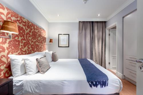 Apartamentos Cape Royale | Whosting