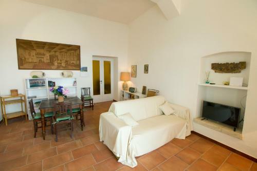 Isola Bella Sea-view Apartment
