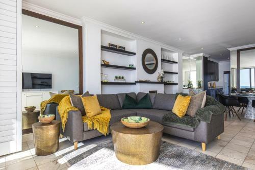 Clifton Yolo Spaces - Clifton Beachfront Apartments