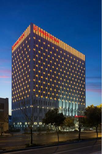 Hotel Wanda Realm Nanjing