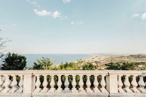 Villa Secret Garden - Suites & Apartments