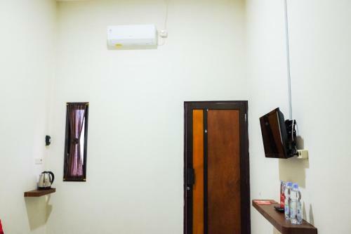 Hotel Reddoorz Syariah Near Exit Tol Pemalang Comal 2