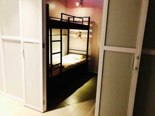Oorjaa Girls Hostel For Girls Only