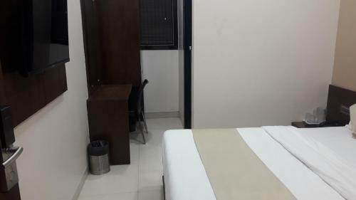 Hotel Shine Hospitality Empire