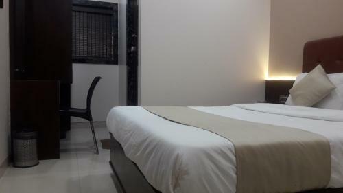 Hotel Shine Hospitality Empire